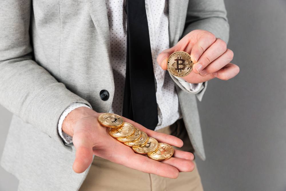 How to Invest $100 in Crypto for Beginners: A Simple, Smart 4-Step Plan